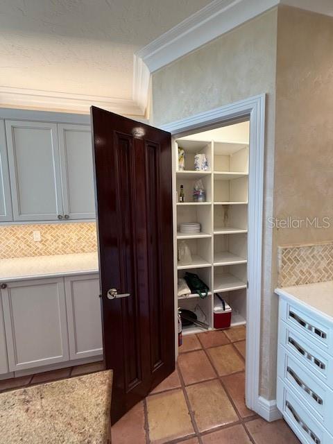 TANGERINE BAY CLUB - Residential Lease