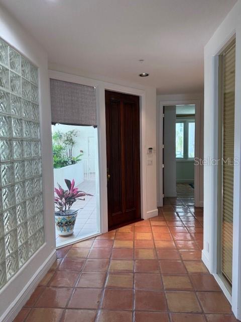 TANGERINE BAY CLUB - Residential Lease