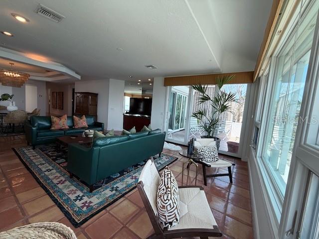 TANGERINE BAY CLUB - Residential Lease