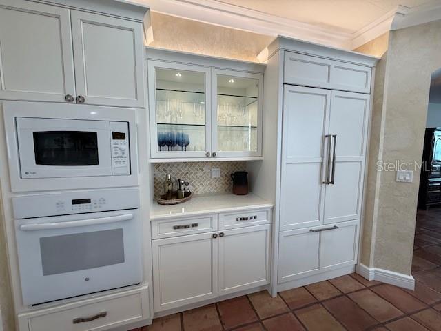 TANGERINE BAY CLUB - Residential Lease