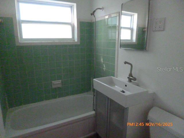 SEMINOLE LAKE VILLAGE 2ND ADD - Residential