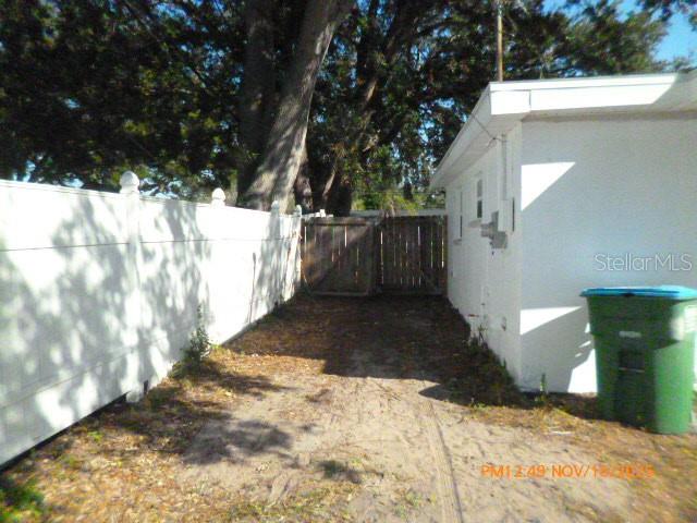 SEMINOLE LAKE VILLAGE 2ND ADD - Residential