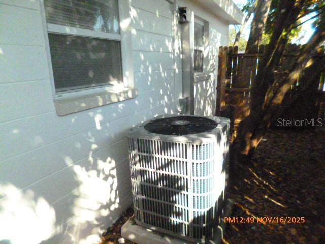 SEMINOLE LAKE VILLAGE 2ND ADD - Residential