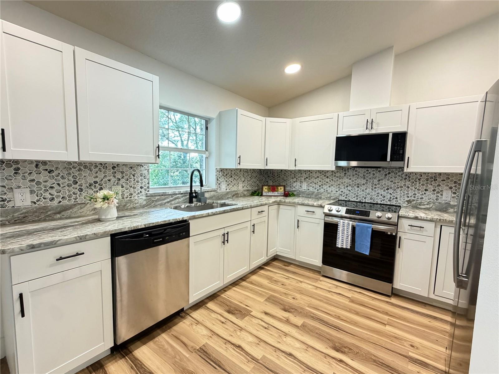 SILVER SPRINGS SHORES UNIT 12 - Residential