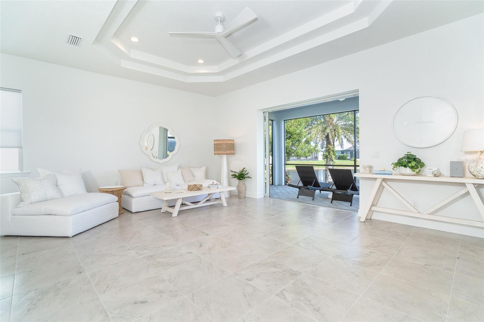 CORAL CAYE - Residential