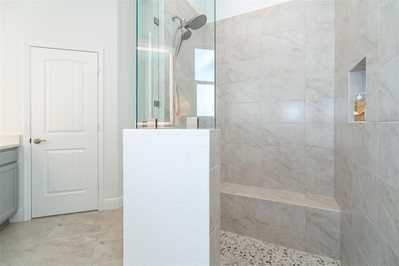 CORAL CAYE - Residential