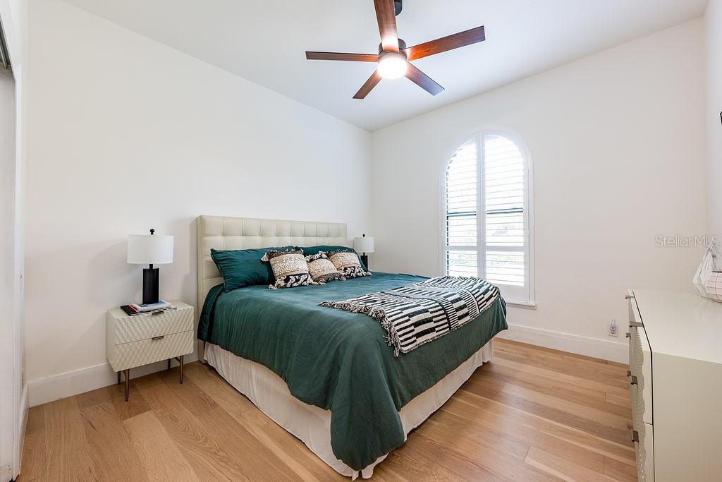 RIVER OAKS - Residential