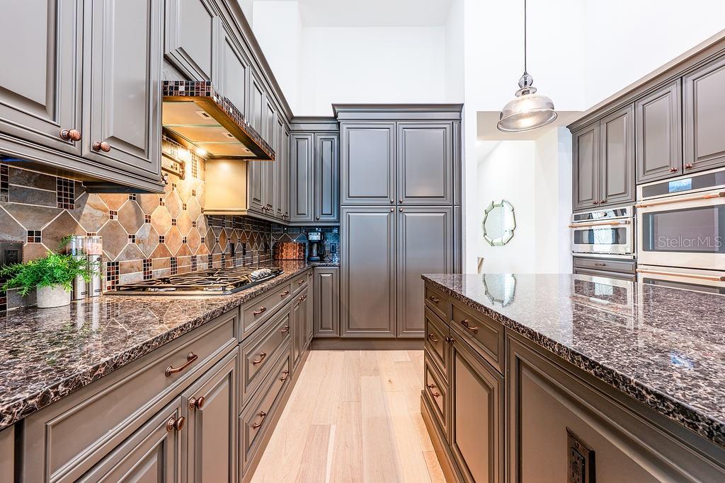 RIVER OAKS - Residential