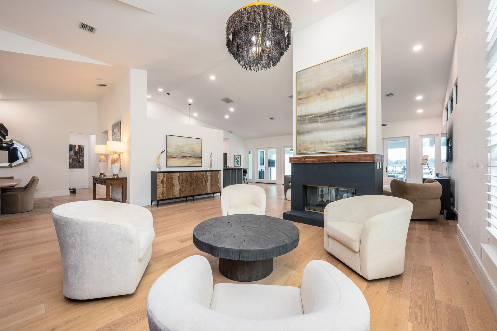 RIVER OAKS - Residential