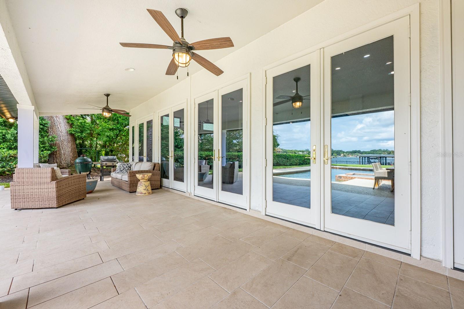 RIVER OAKS - Residential