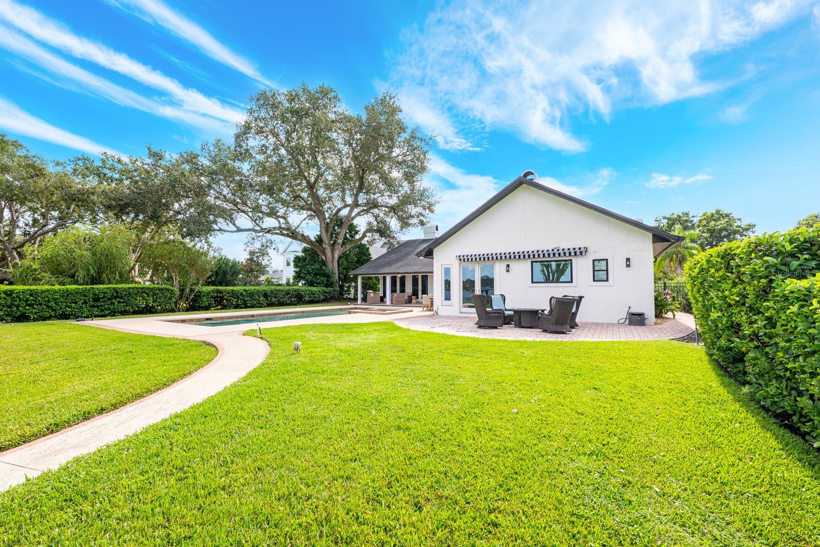 RIVER OAKS - Residential