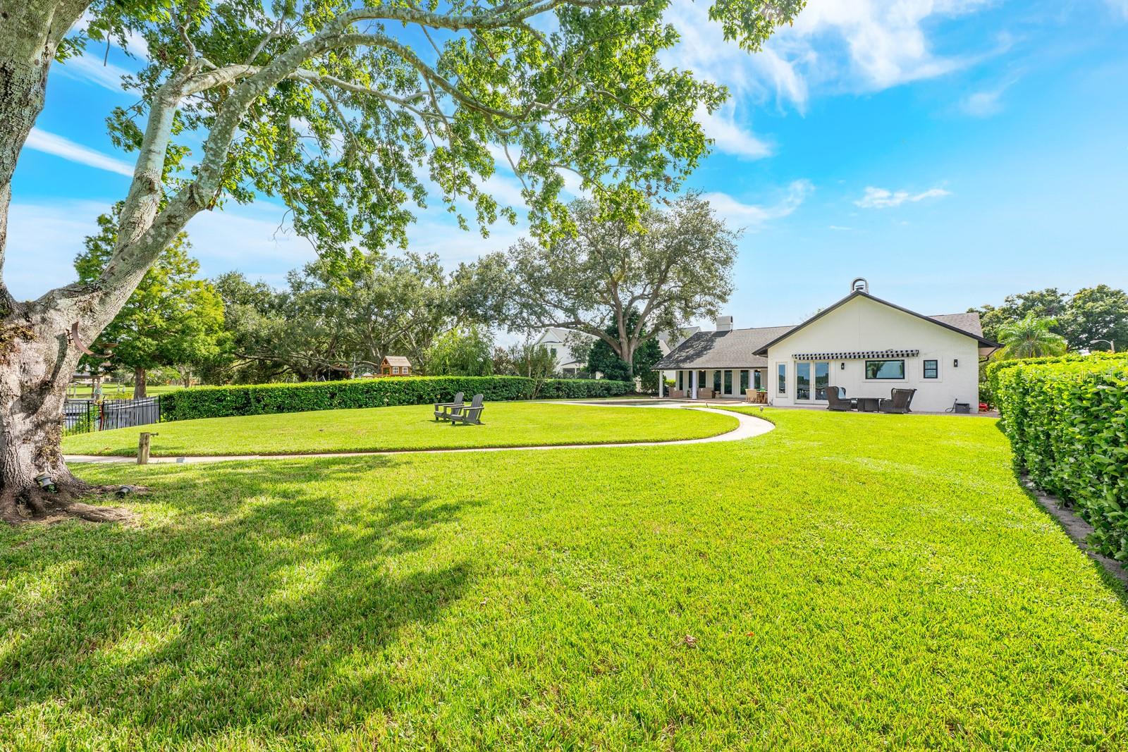 RIVER OAKS - Residential