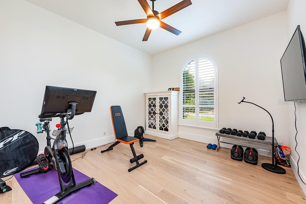 RIVER OAKS - Residential