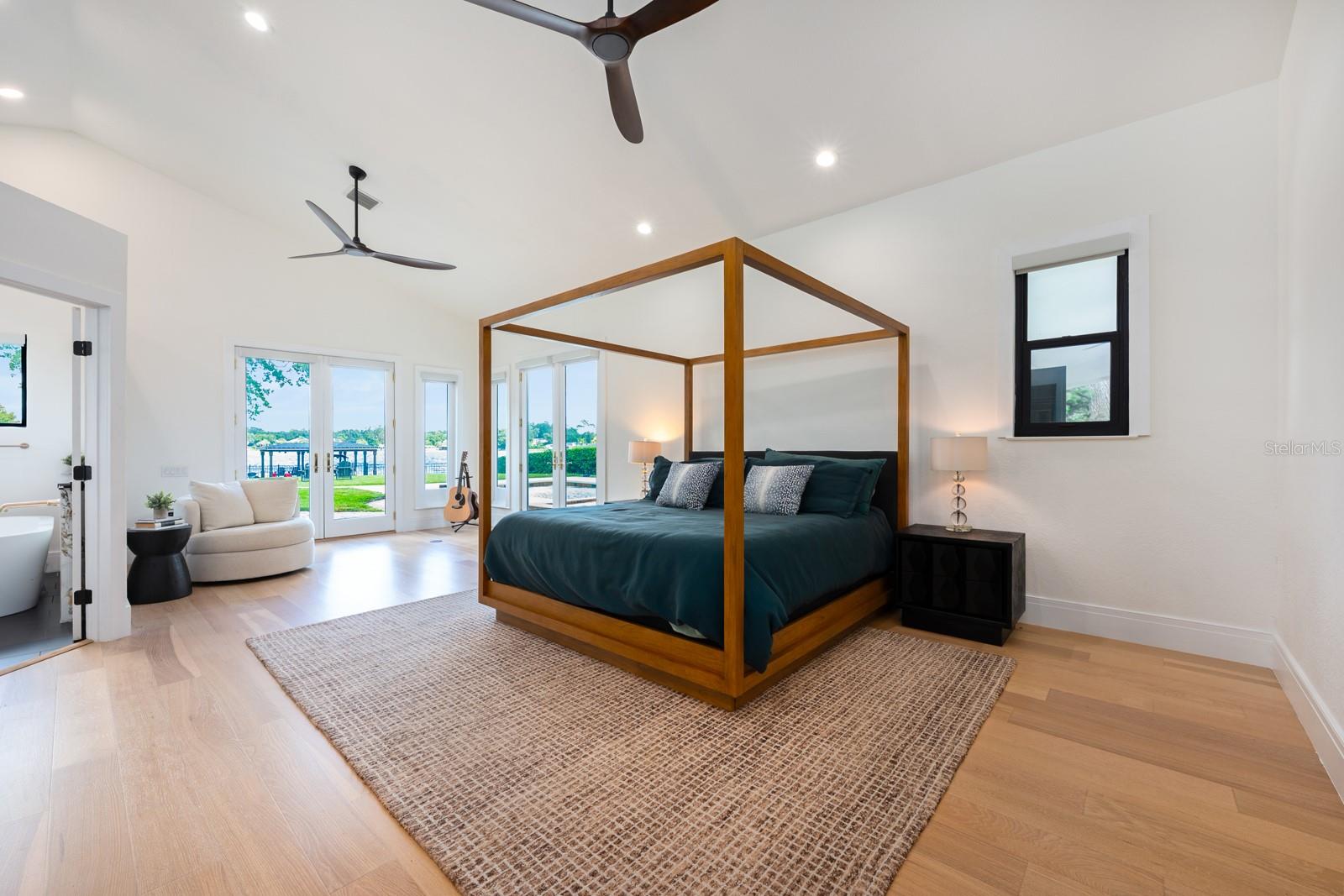 RIVER OAKS - Residential