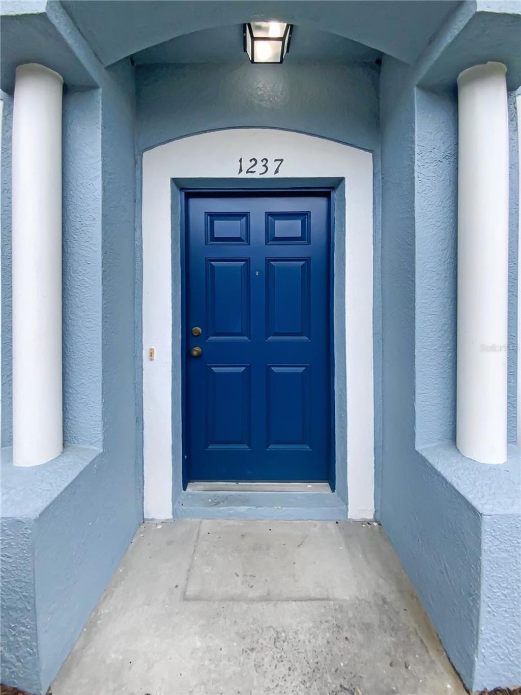 Photo of 1237 Blenheim Court, Wesley Chapel, FL 33543 (MLS # TB8383981)