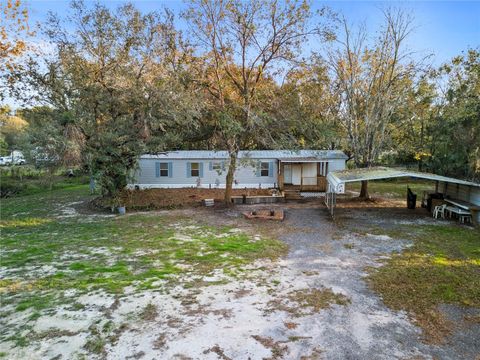 A home in LAKELAND