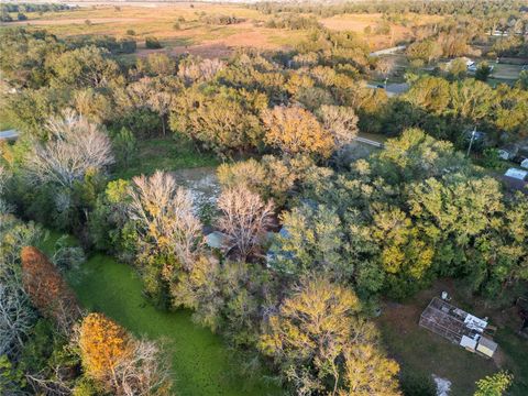 A home in LAKELAND