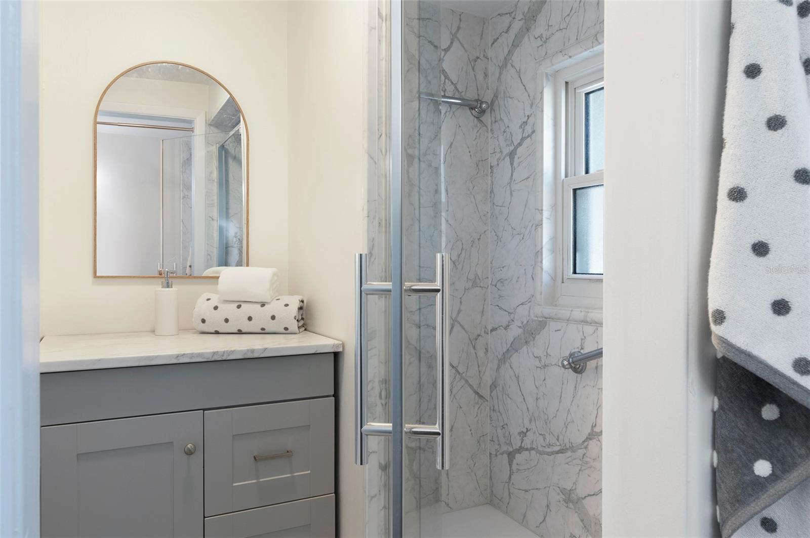 SEMINOLE HILLS - Residential