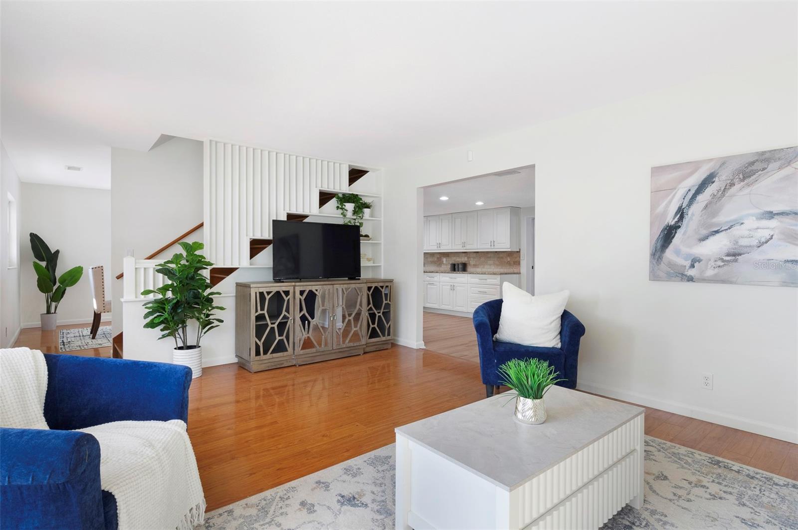 SEMINOLE HILLS - Residential