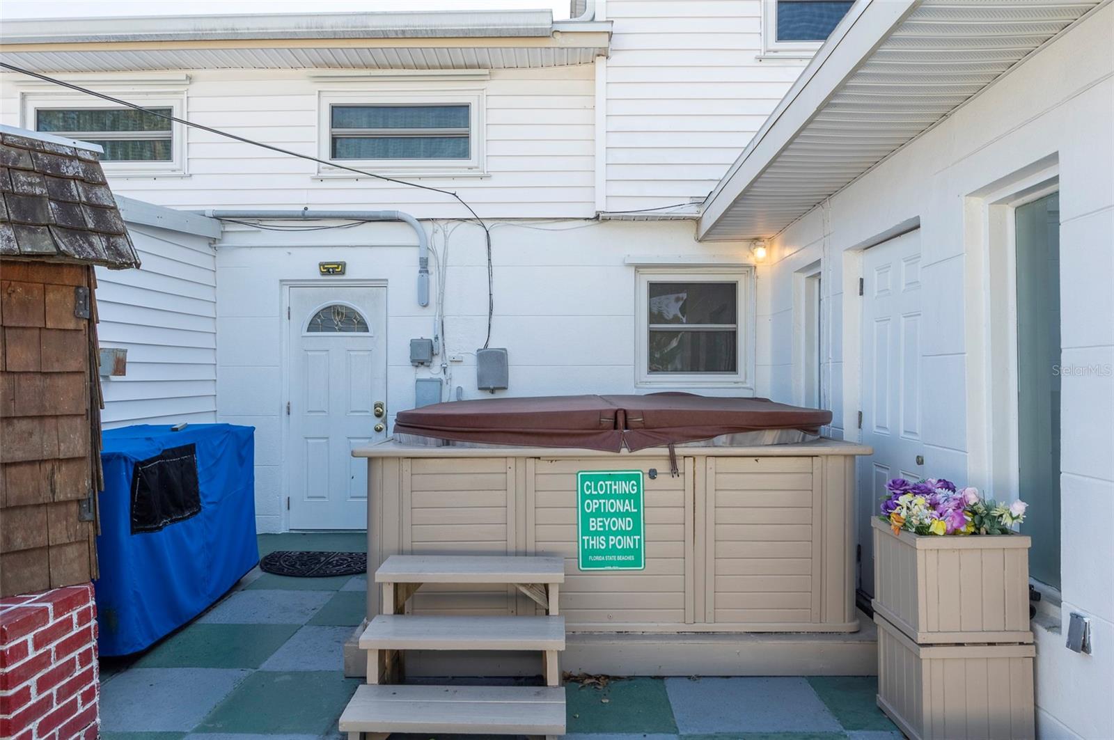 SEMINOLE HILLS - Residential