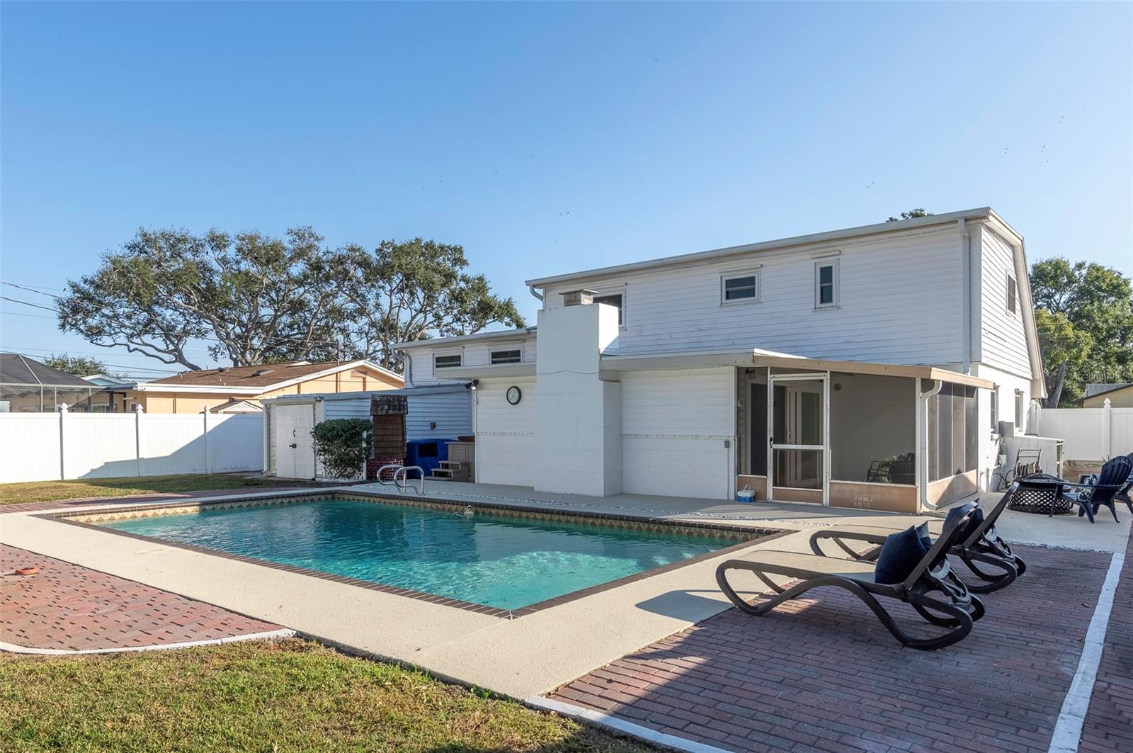 SEMINOLE HILLS - Residential