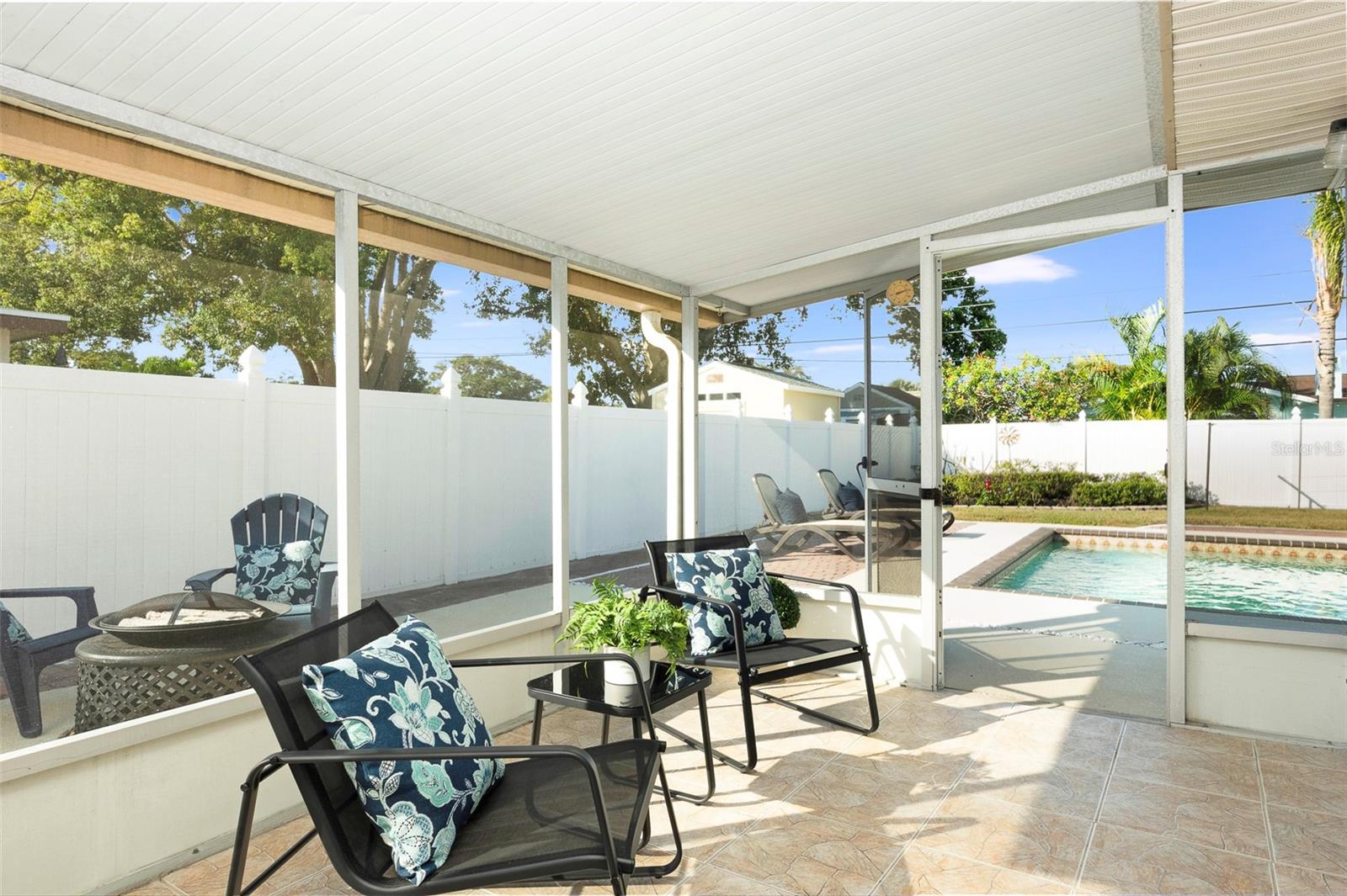 SEMINOLE HILLS - Residential