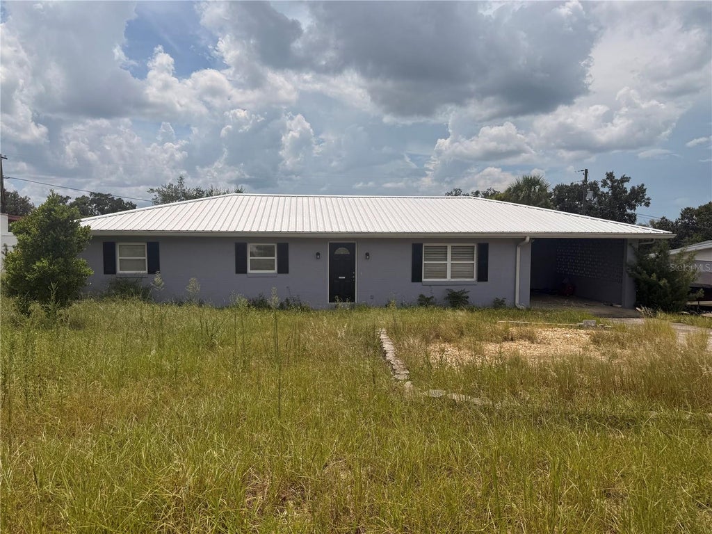 Photo of 714 Hillside Avenue, Lake Wales, FL 33853 (MLS # K4903774)