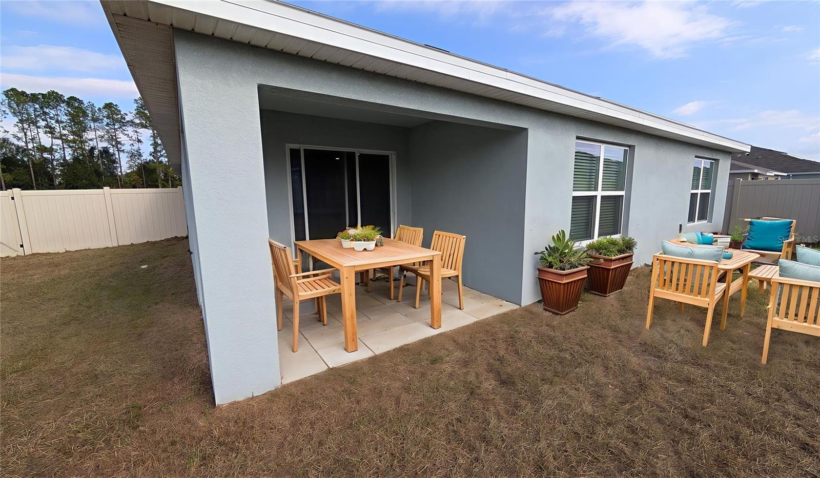 THDAY/MAY - Residential Lease