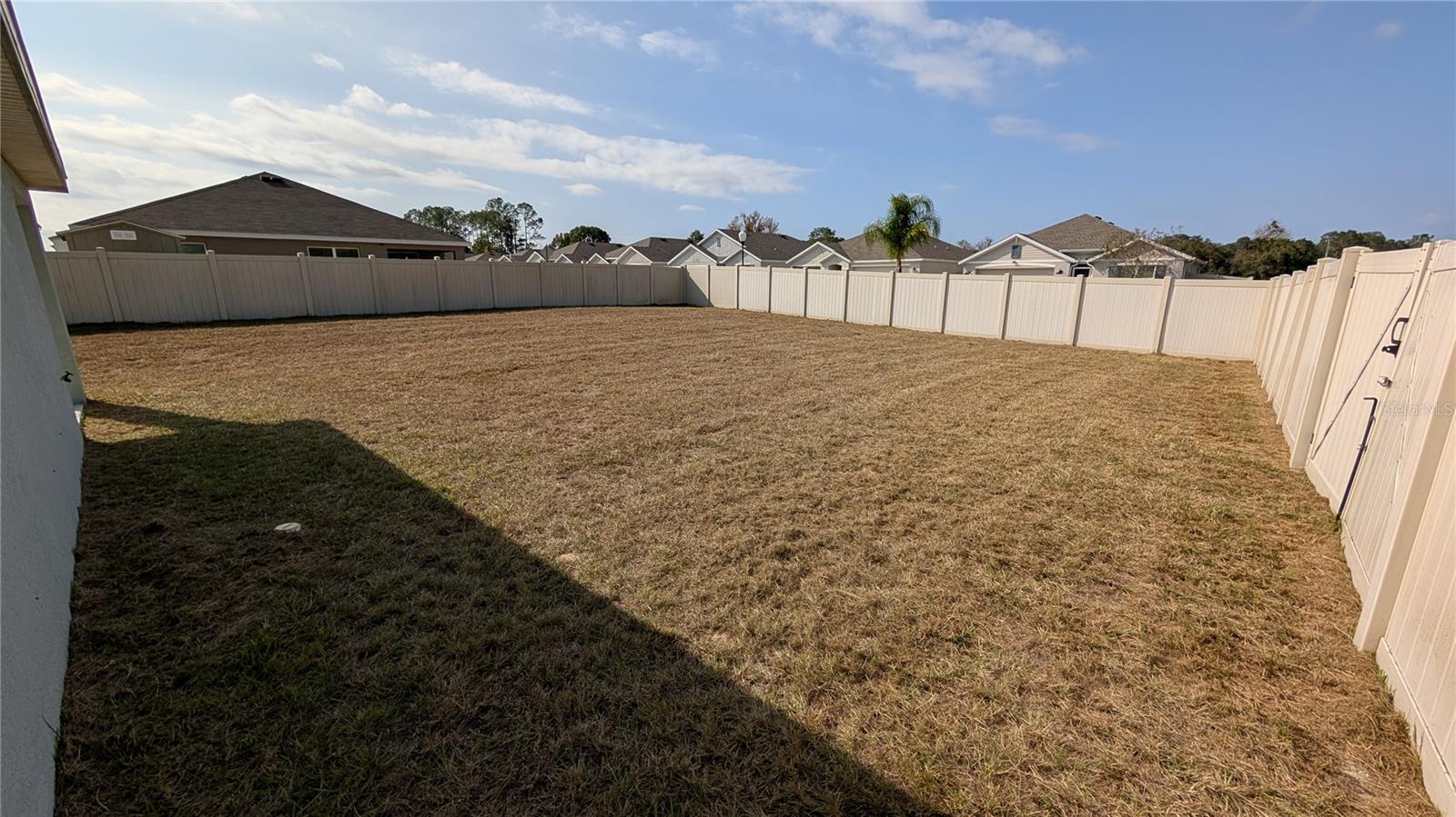 THDAY/MAY - Residential Lease