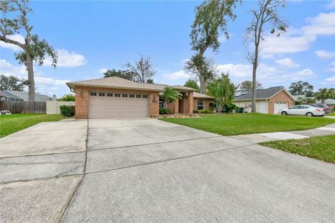 A home in SOUTH DAYTONA