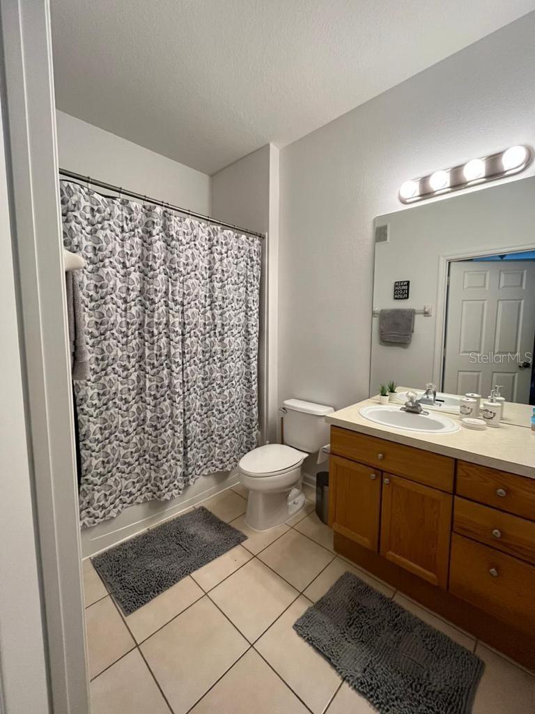 WYNDHAM PALMS CONDO PH 5 - Residential