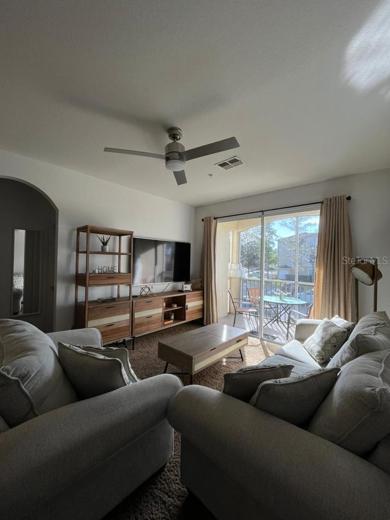 WYNDHAM PALMS CONDO PH 5 - Residential