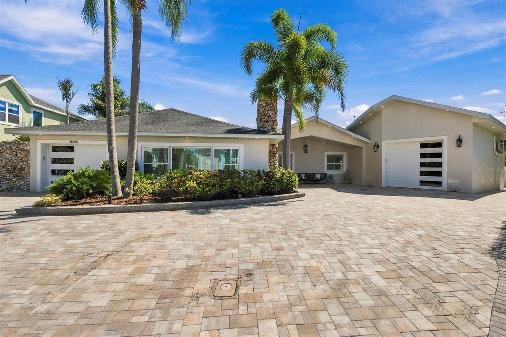 Photo of 3905 Fontainebleau Drive, Tampa, FL 33634 (MLS # TB8550813)