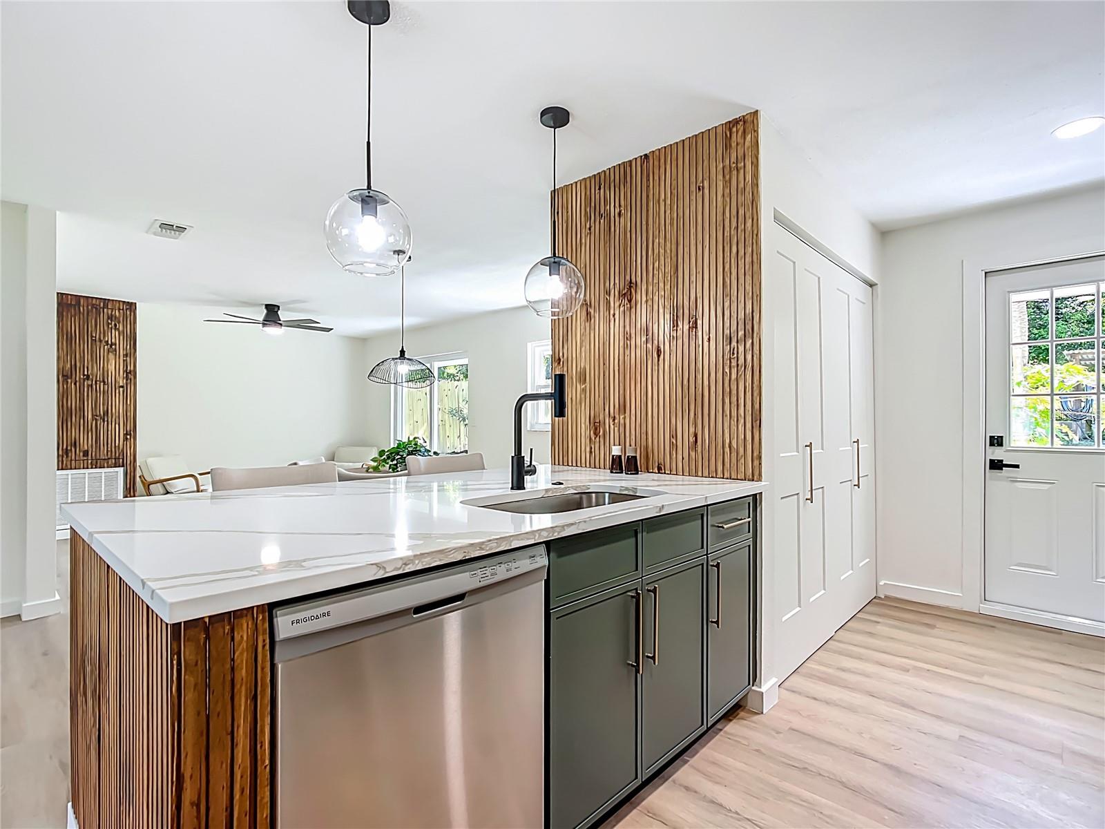 HIGHLAND HEIGHTS - Residential