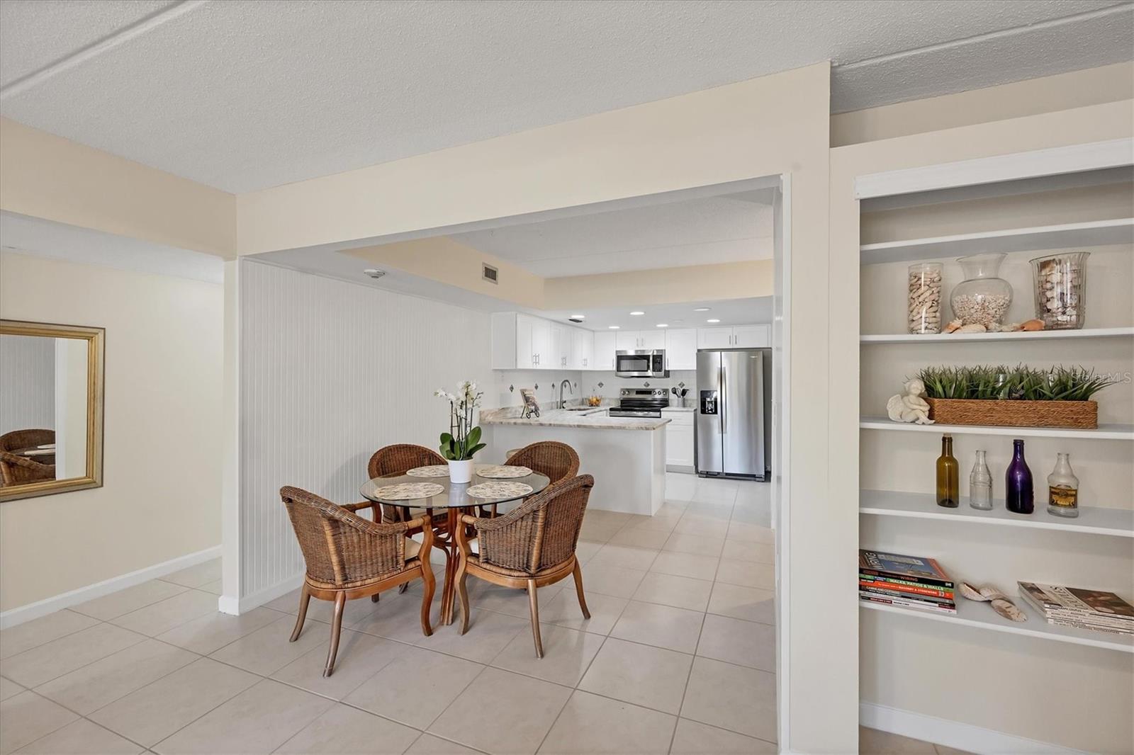 PRESIDENTIAL THE - Residential