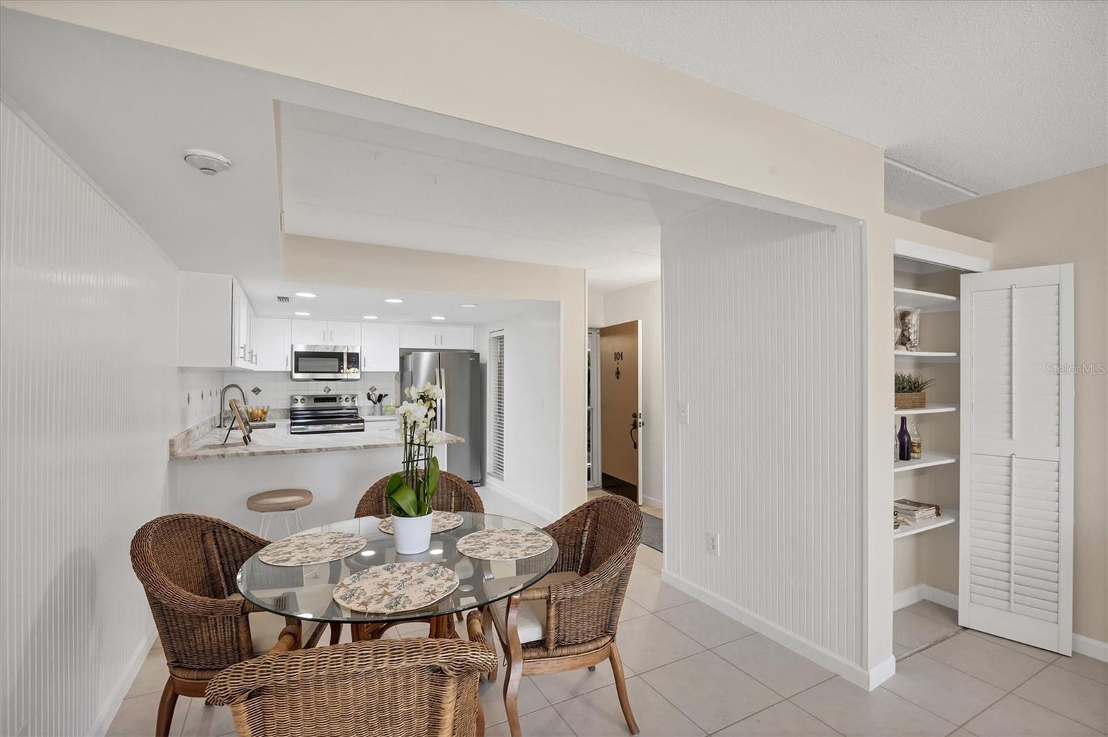 PRESIDENTIAL THE - Residential