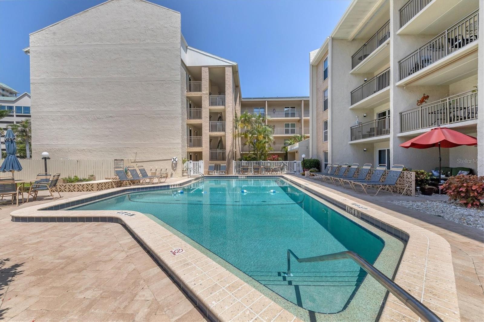 PRESIDENTIAL THE - Residential