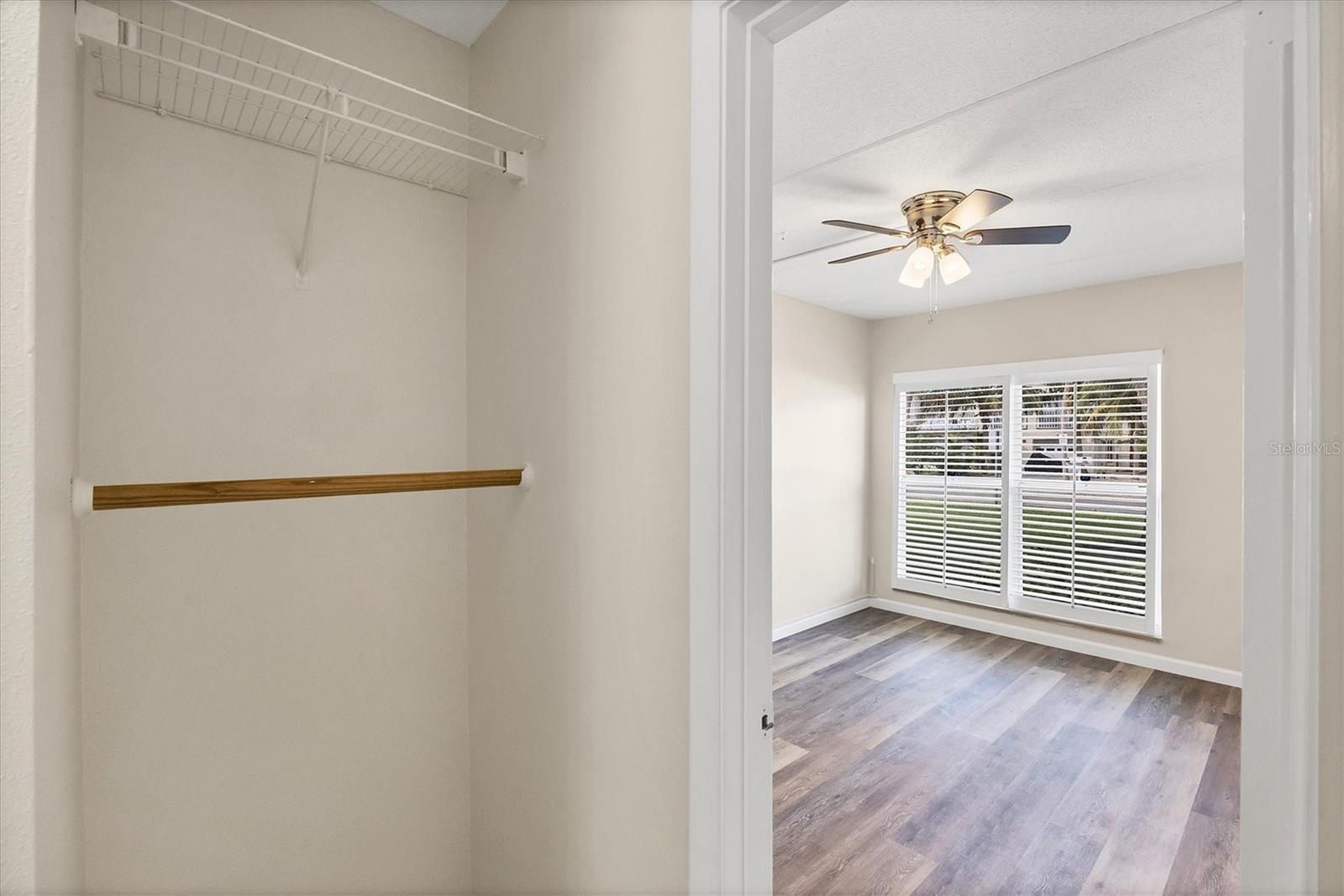 PRESIDENTIAL THE - Residential