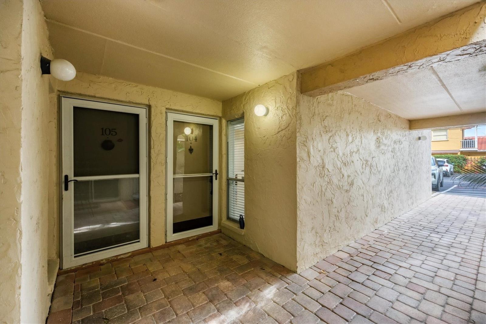 PRESIDENTIAL THE - Residential