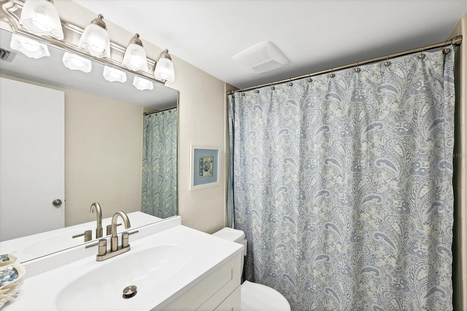 PRESIDENTIAL THE - Residential