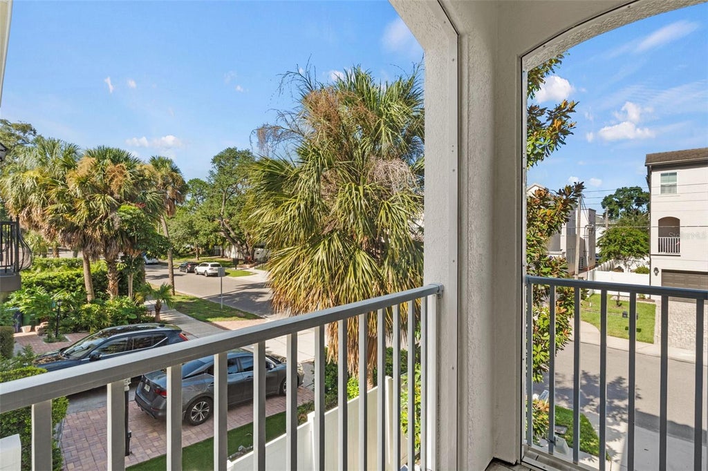 Photo of 404 S Melville Avenue #4, Tampa, FL 33606 (MLS # TB8535121)