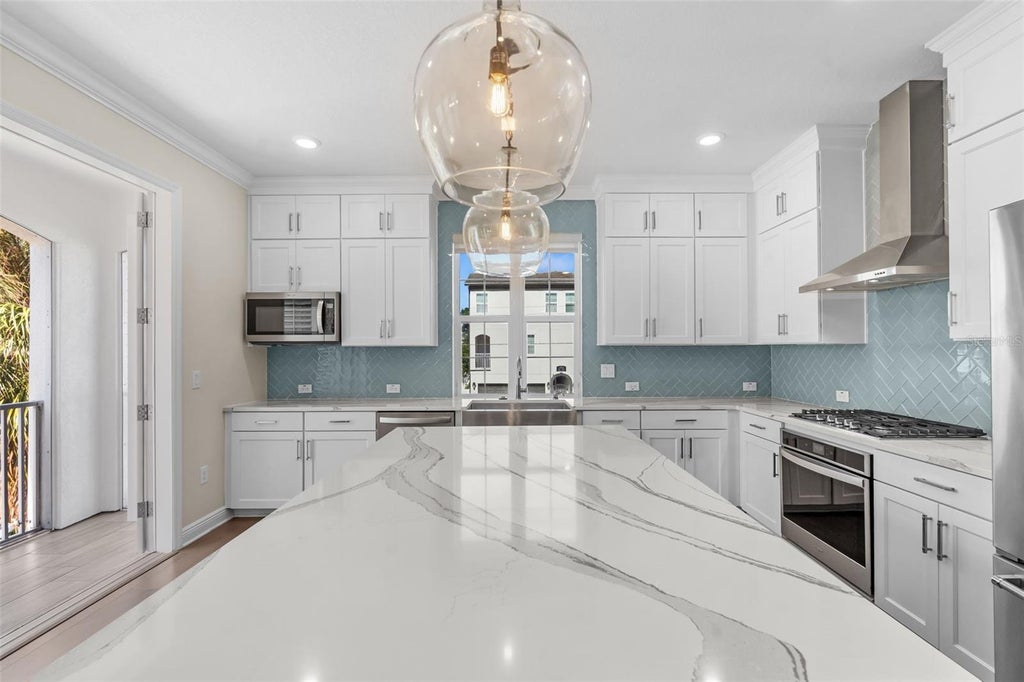 Photo of 404 S Melville Avenue #4, Tampa, FL 33606 (MLS # TB8535121)