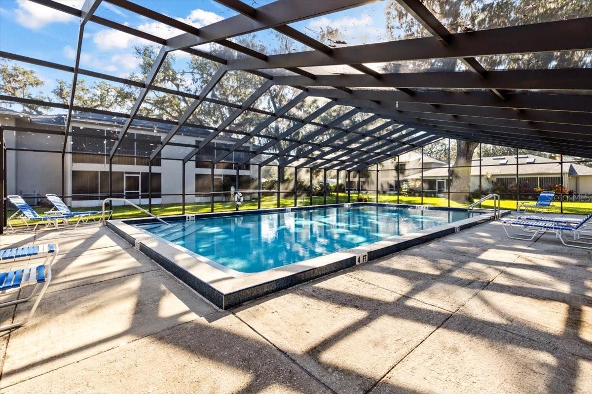 THOUSAND OAKS CONDO - Residential