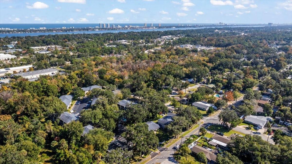 THOUSAND OAKS CONDO - Residential