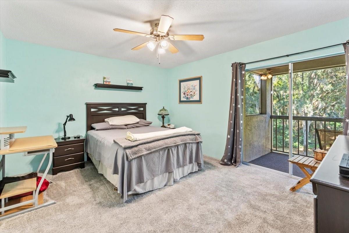 THOUSAND OAKS CONDO - Residential