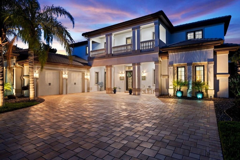 Photo of 46 Ocean Oaks Lane, Palm Coast, FL 32137 (MLS # V4948362)