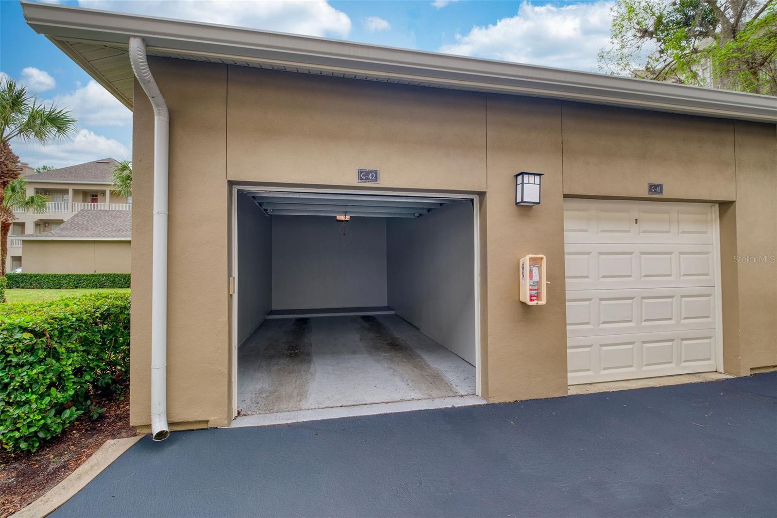 ARTISAN CLUB CONDO PH 4 - Residential