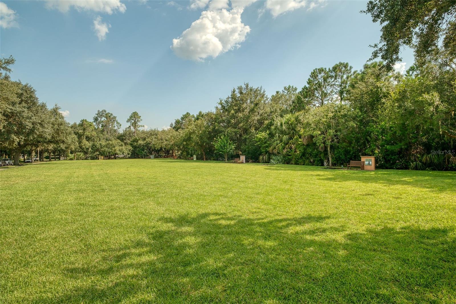 ARTISAN CLUB CONDO PH 4 - Residential