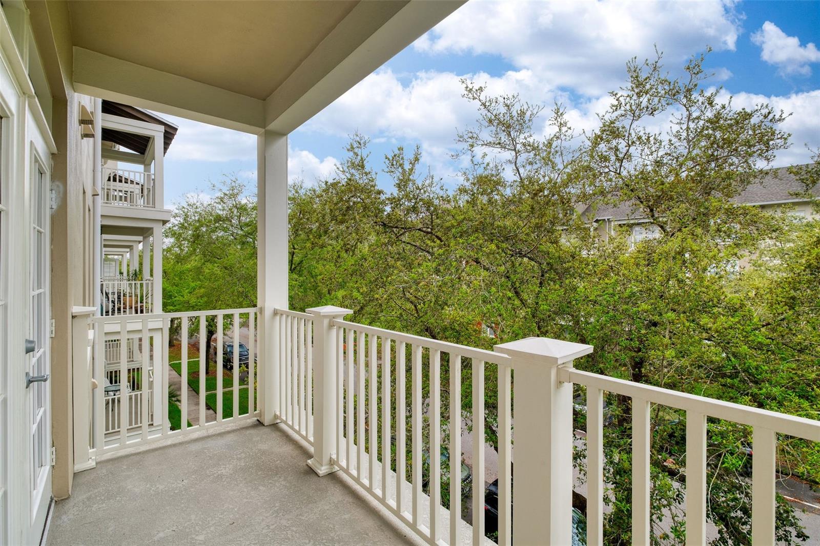 ARTISAN CLUB CONDO PH 4 - Residential