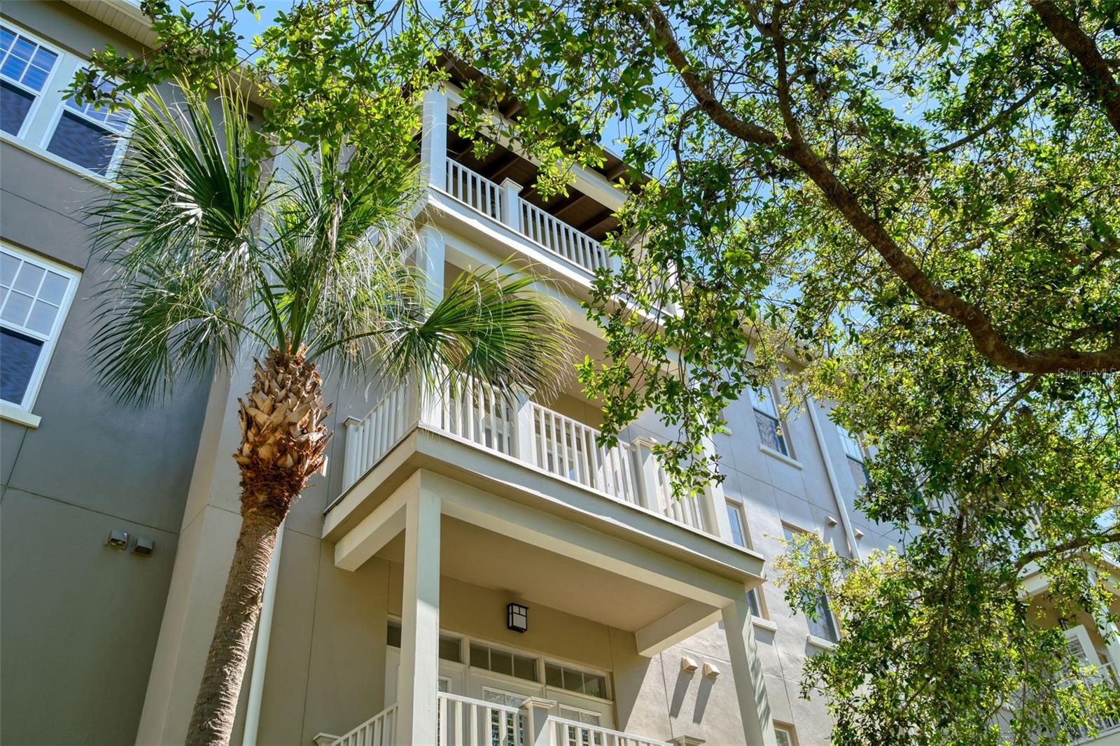 ARTISAN CLUB CONDO PH 4 - Residential